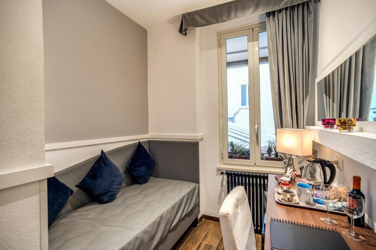 Piazza Di Spagna Comfort Rooms Rome Extérieur photo